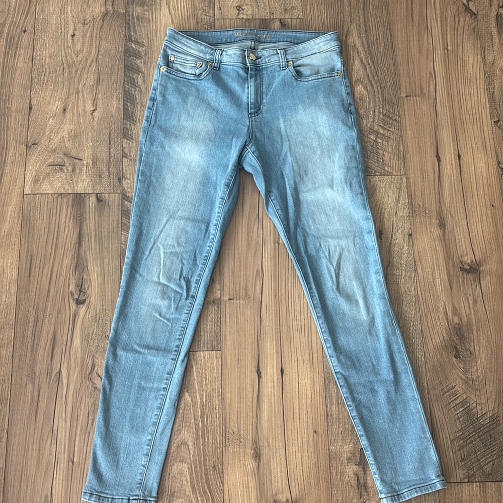 Michael Kors “Izzy Skinny” Jeans